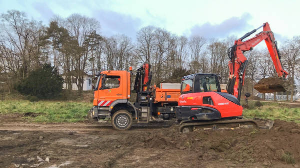 Derzeit ist der städtische Betriebshof auch im Dahliengarten im Einsatz, um den Park wieder künftig nutzbar zu machen. Foto: Stadt Bad Neuenahr-Ahrweiler | Derzeit ist der städtische Betriebshof auch im Dahliengarten im Einsatz, um den Park wieder künftig nutzbar zu machen. Foto: Stadt Bad Neuenahr-Ahrweiler
