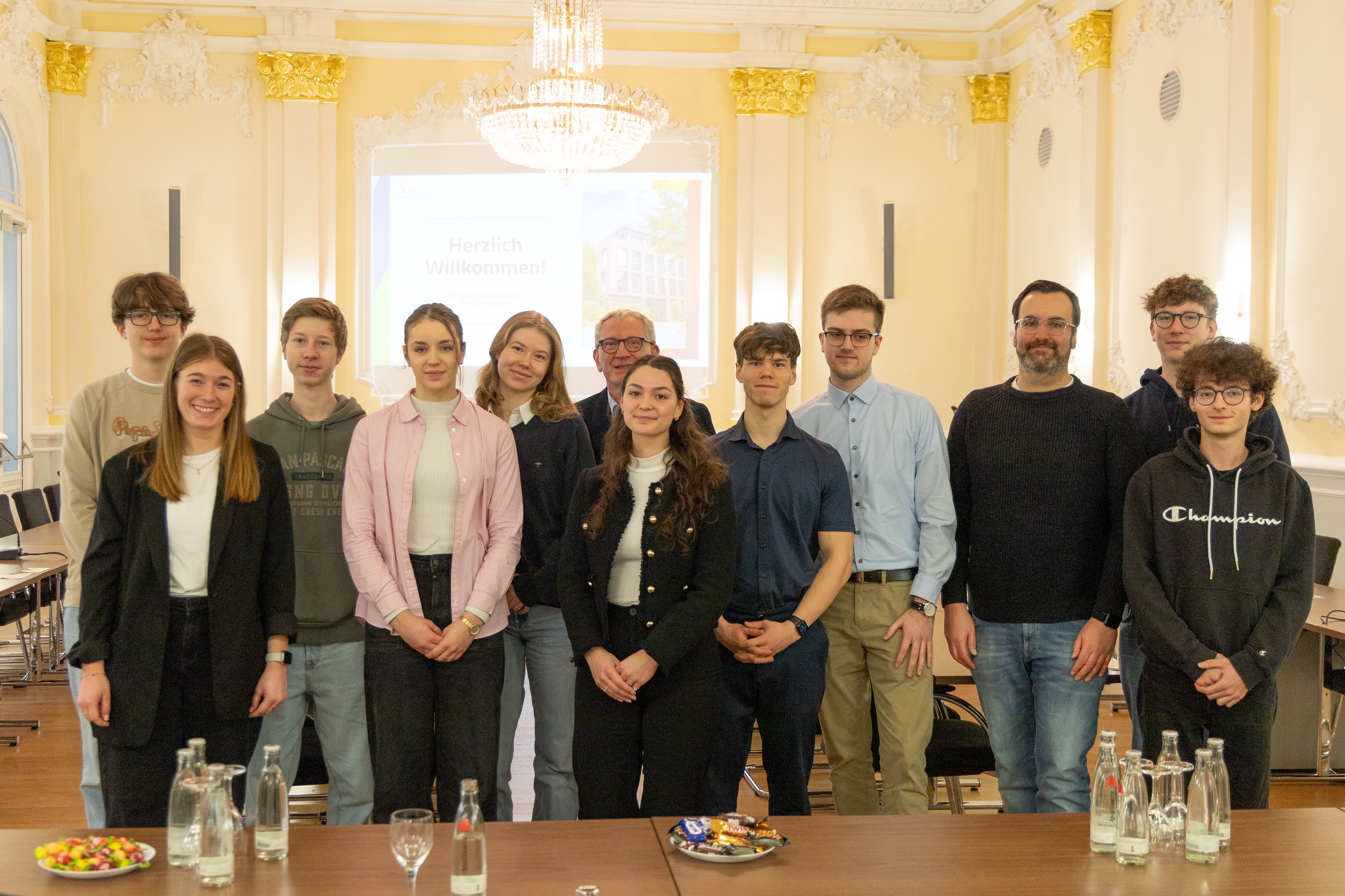 Besuch einer Gruppe von Schülerinnen und Schülern im Rathaus der Stadt Bad Neuenahr-Ahrweiler im Rahmen ihrer Berufsvorbereitungswoche
