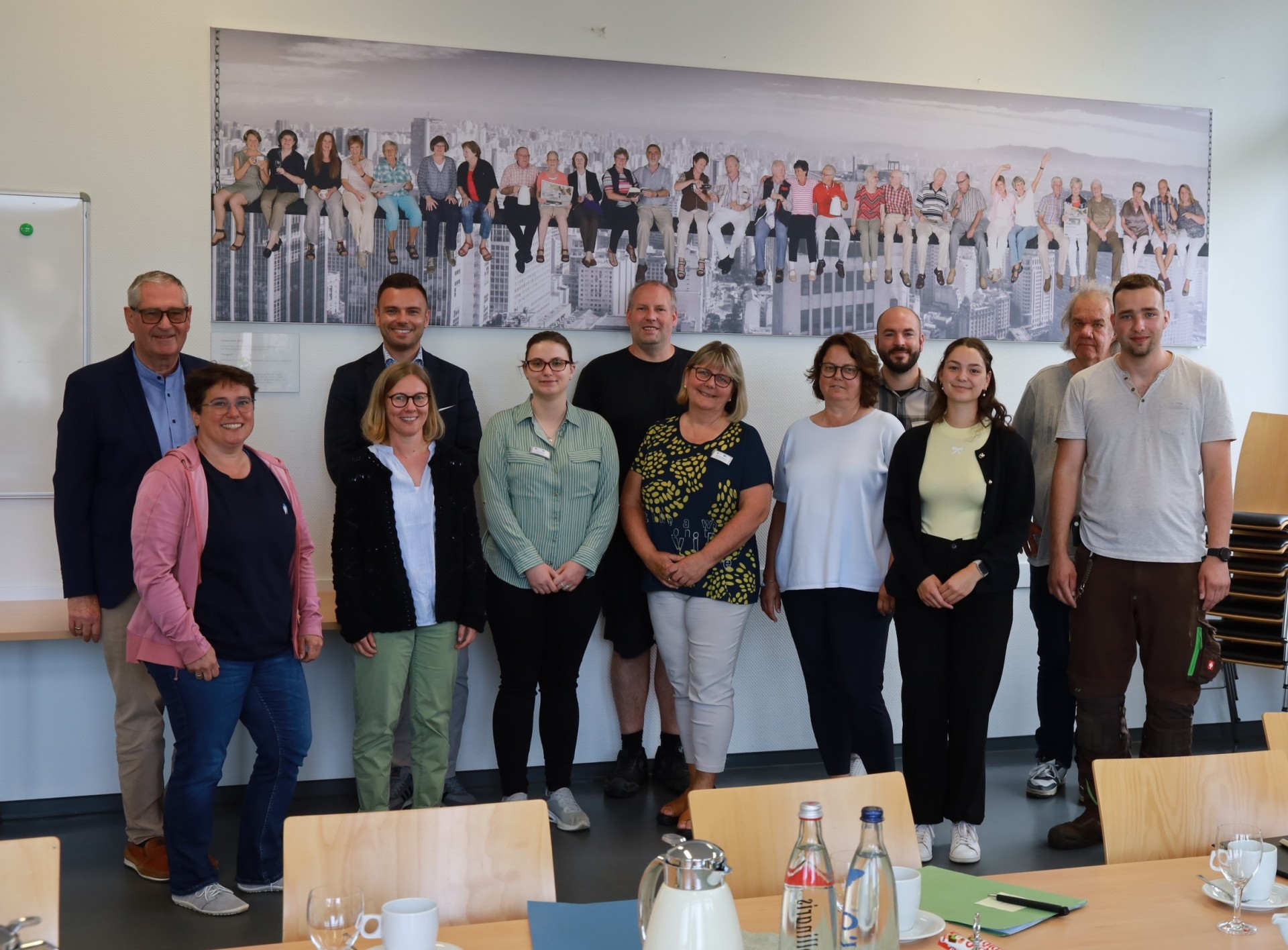 Austausch der Stadt Bad Neuenahr-Ahrweiler und der Caritas-Werkstätten im Mehrgenerationenhaus.