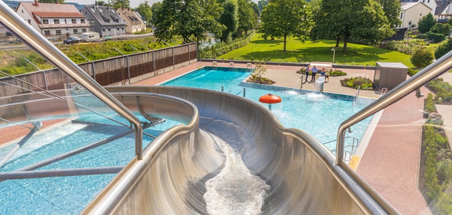 Wasserrutsche im Freibad Ahrweiler
