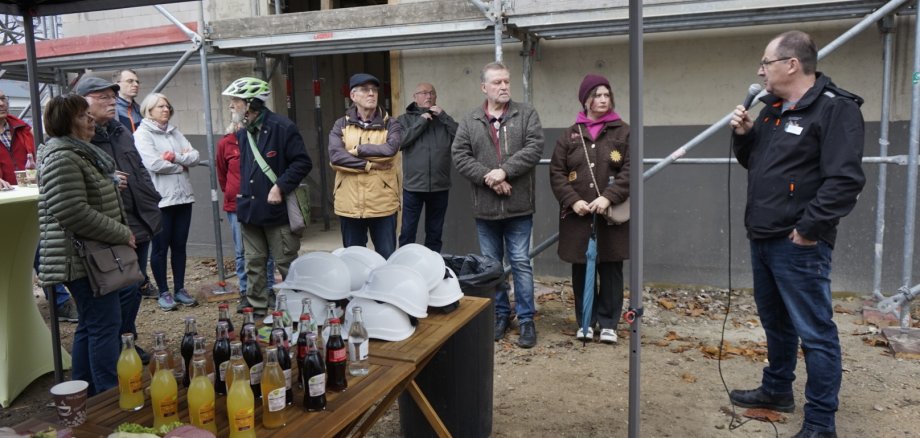 Baustellenfrühstück mit Führung am Rohbau der Kita St. Pius