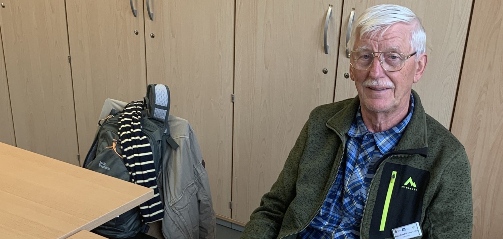 Heinz-Josef Westerweller leitet den Offenen Schachtreff im Mehrgenerationenhaus